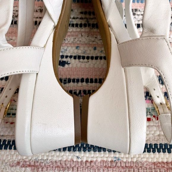 Vintage Genuine Leather White Strappy Sandals - Picture 6 of 11